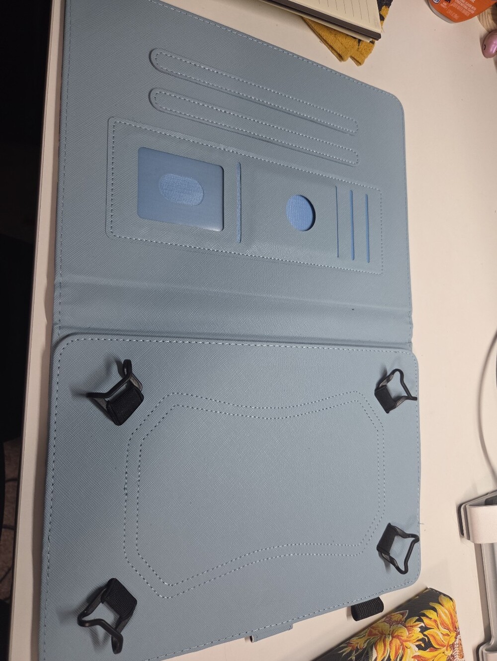 Universal Case For Up To 10 Inch Tablet - Picture 2 of 3